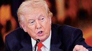 Trump attacca il Papa: «Debole sul fronte della criminalità e pessimo in politica estera»