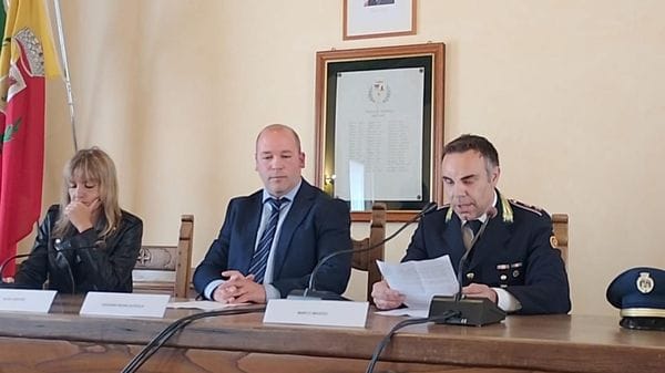 Ballabio introduce il Taser: è il primo comune della provincia di Lecco