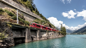 Ferrovie Retiche, utile in forte crescita. La locomotiva è Tirano