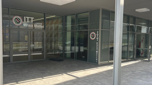 Sondrio, spedizione punitiva a scuola