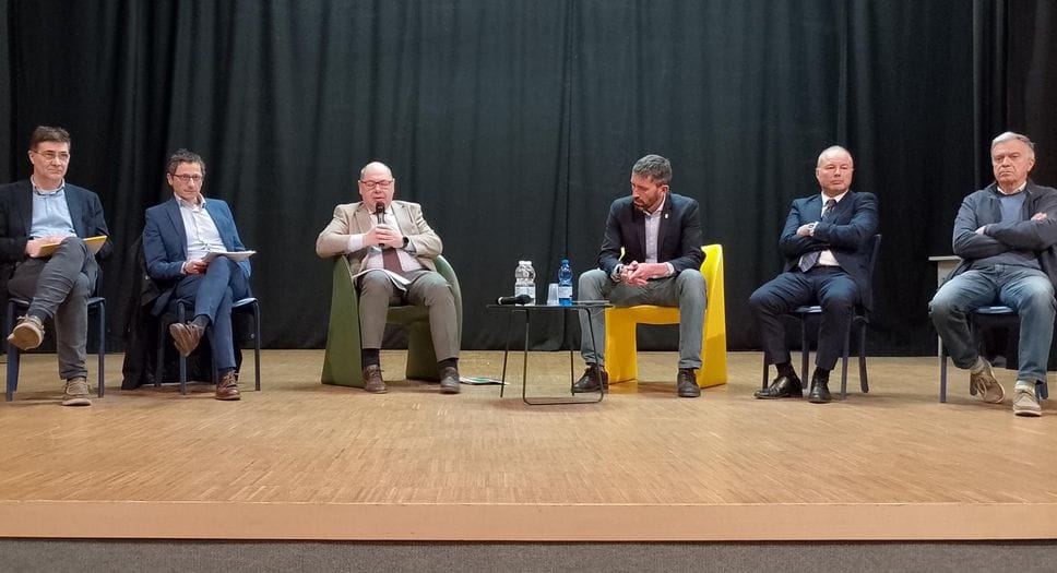 Guarda medica via da Mandello: «Scelta obbligata»