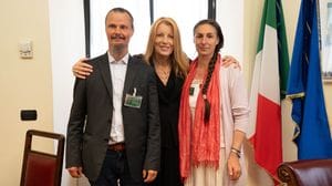 Famiglia del bosco, Brambilla denuncia: «Violenza di Stato»