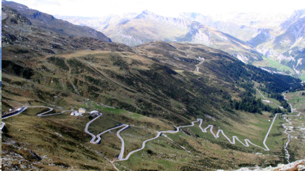 Spluga, riapertura anticipata: esultano commercio e turismo valchiavennasco