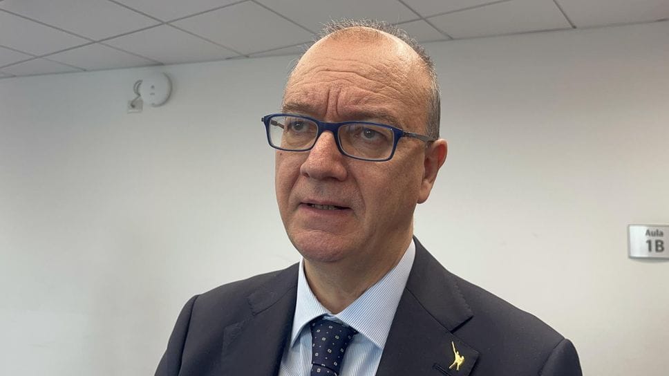 Riforma dei licei, addio ai Promessi Sposi nel biennio: «Non sono più un classico contemporaneo»