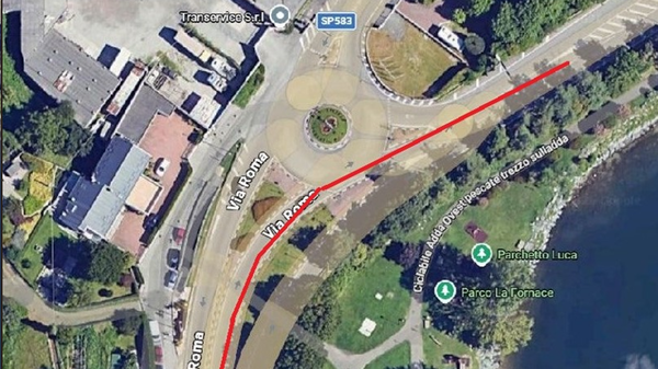 Contromano a Pescate, sfiorato lo scontro frontale con il sindaco De Capitani