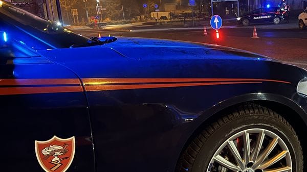 Quattro  investiti in piazza Tanta paura, ma nessuno grave