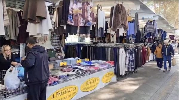 Calolziocorte, anziana borseggiata al mercato cittadino