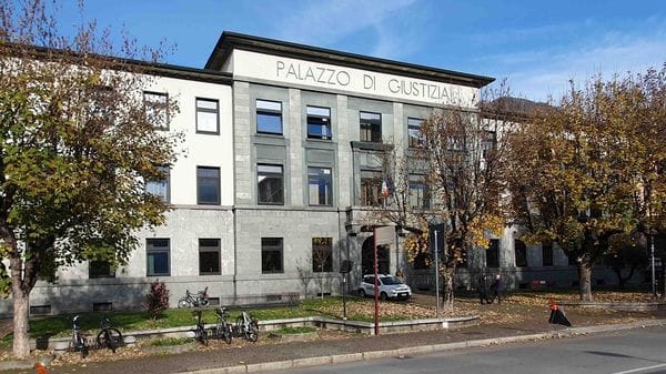 Droga ceduta a un minorenne, condannato 27enne di Tirano 