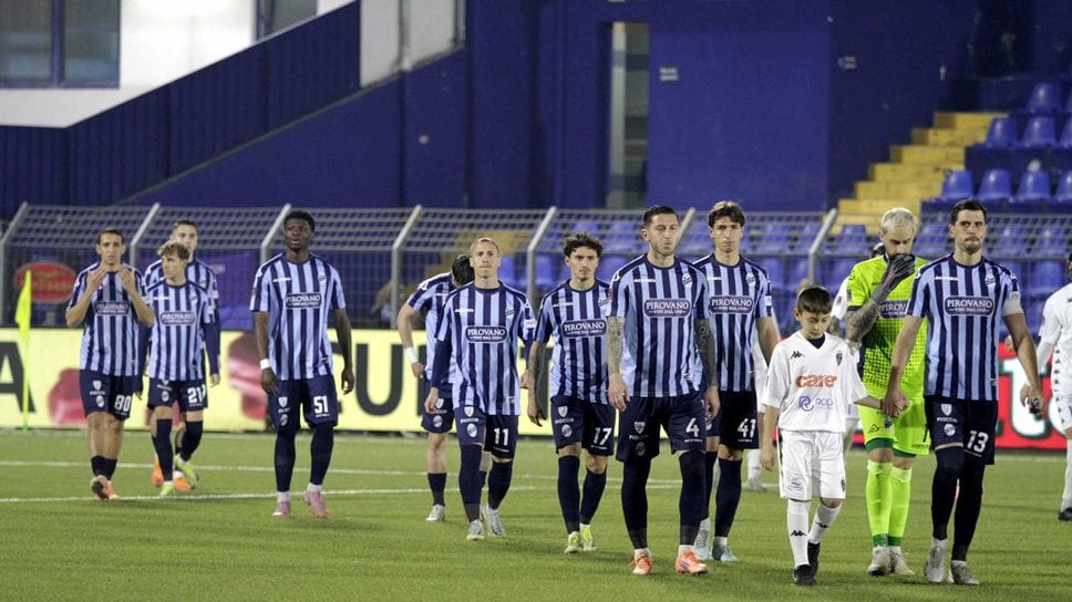 Calcio Lecco, Duca e Sipos per sfidare il Vicenza