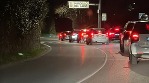 Caos viabilità sul lago: SS36 chiusa e semaforo sulla 72, due ore per pochi chilometri