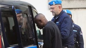 Sondrio, aggressione choc: convalidato l’arresto dell’immigrato che ha preso a sassate una donna