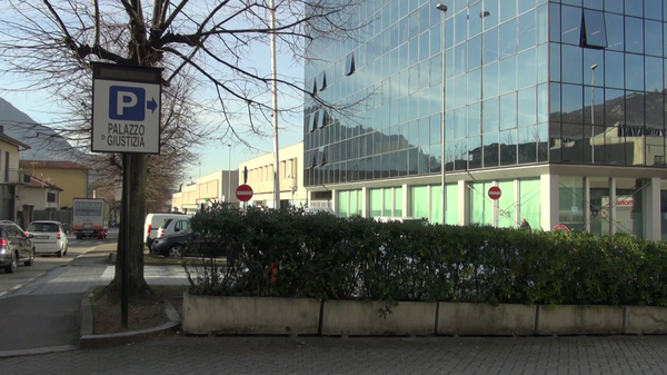 Motoscafo in fiamme, assolto colichese