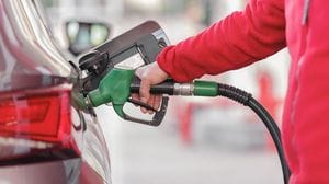 Cgil: smart working contro il caro carburanti