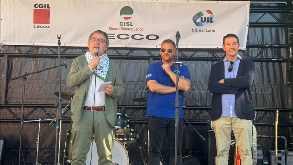 Lecco, Primo Maggio: piazza piena per il lavoro «dignitoso»