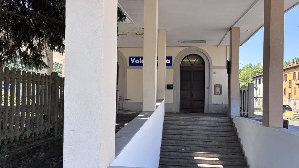 Valmadrera: degrado in stazione, la petizione degli studenti al Comune
