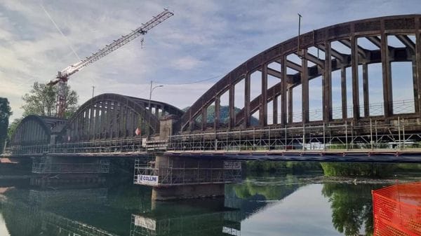 Traffico dopo la chiusura di Brivio. Il Comitato: «Sì al nuovo ponte, ma a sud»