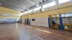 Monticello, palestra dell’istituto Greppi: relamping con tecnologia led