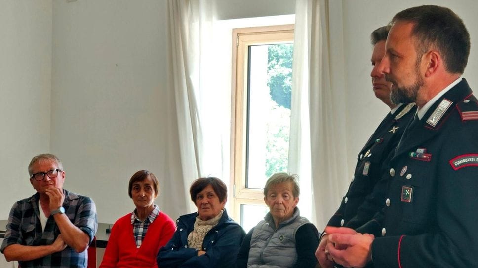Truffatori in azione: anziani nel mirino, i sindaci valtellinesi lanciano l’allarme