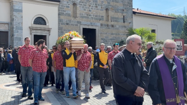 A Barzanò l’ultimo saluto a Sergio Longoni, «Un grand’uomo appassionato del suo lavoro»