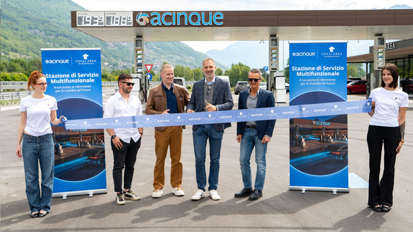 Inaugurata la stazione di rifornimento di Acinque tra Cosio Valtellino e Mantello