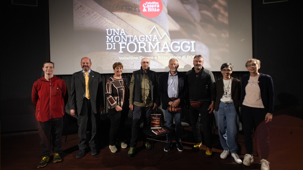 “Una Montagna di Formaggi”, le due DOP della Valtellina si raccontano in e-book e podcast