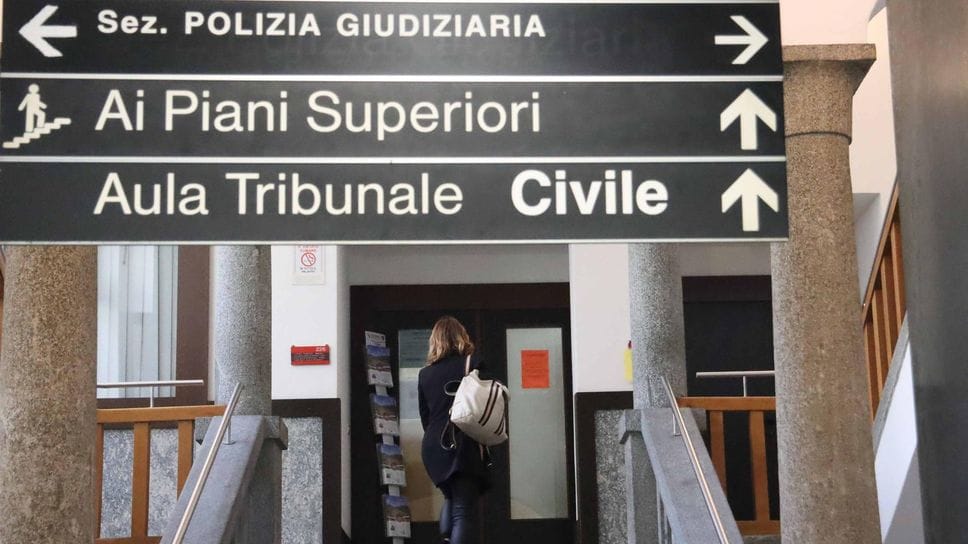 Maltrattamenti in famiglia, 55enne tiranese condannato a tre anni
