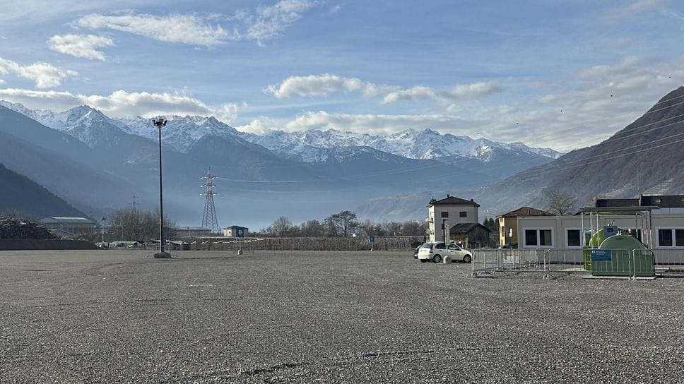 Tirano: riapre l’area Rodun, parcheggio temporaneo per bus e auto