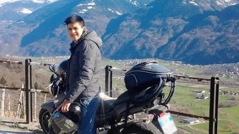 Morì nell’incidente aereo, «fatali le ferite da trauma»