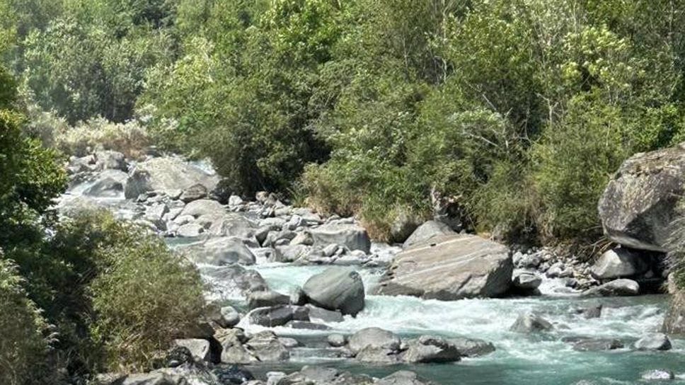 Valmasino: escursioniste bloccate per la piena del fiume