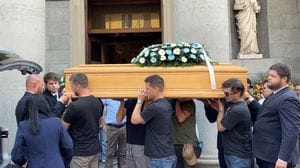 In tanti a Brivio per l’ultimo saluto a Roberto Manzini