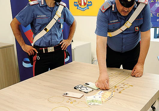 Truffate: danno oro e soldi Poi il blitz, due in manette
