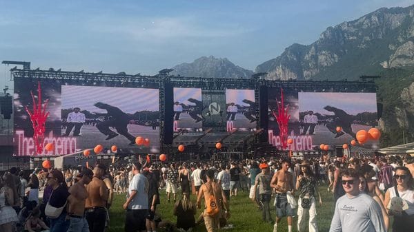 Nameless: Calvin Harris brilla sul palco del Bione