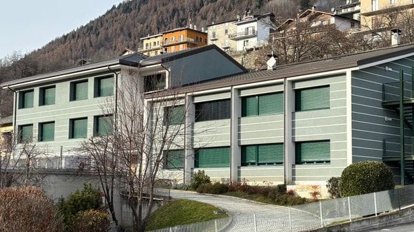 Consiglieri tutti uniti per salvare la scuola «La Regione ci ascolti»