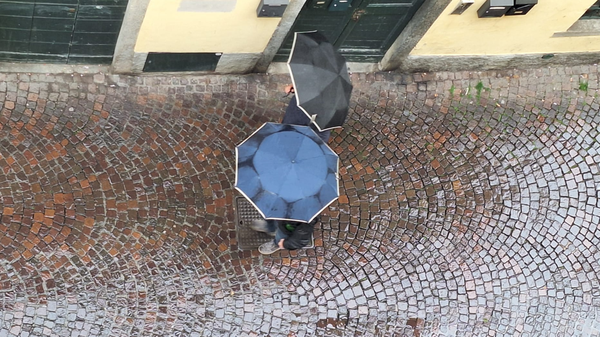 2 giugno sotto la pioggia: allerta per temporali e nubifragi sul Lecchese