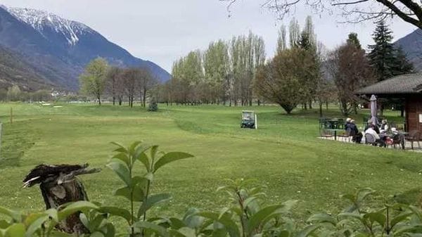 Golf, sul green di Caiolo sfida tra campioni e appassionati