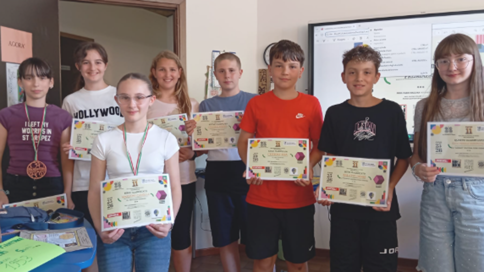 Campionato di disegno tecnico, podio tutto al femminile