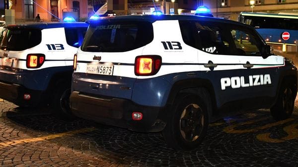 Maltratta moglie e figlia: arrestato dalla polizia. Contestata la nuova aggravante