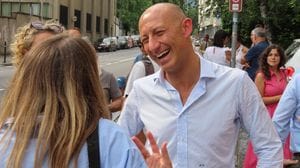 Gattinoni rompe il silenzio sui social: «Non ho scelto il consenso a buon mercato, ma decisioni difficili»
