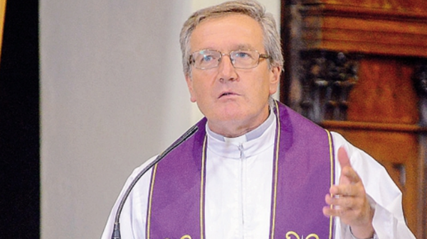 Sacerdoti, le nomine in Valle: monsignor Riva va a Chiavenna
