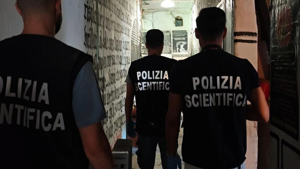 Cellula anarchica smantellata a Roma, riflettori anche sui sabotaggi lungo la Lecco-Tirano