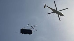 Bus in volo nei cieli di Lanzada per salvare la stagione turistica