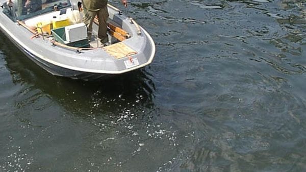 Lierna: chiazza di gasolio nel lago, individuati i responsabili