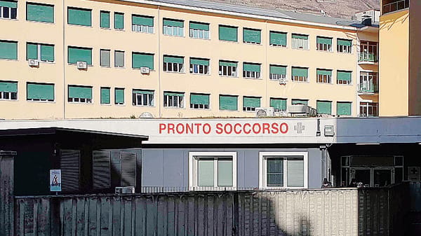 Allagato il Pronto soccorso: vandali nella notte a Sondrio