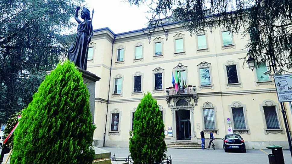 Merate, nuove limitazioni alla movida nel centro storico