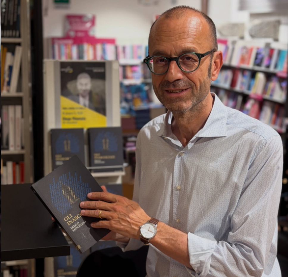 “Gli inascoltati” conquista i lettori. Il romanzo di Diego Minonzio è già in ristampa