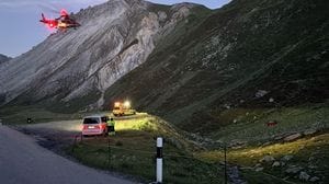 Si ribalta sul passo della Forcola alle 3 del mattino