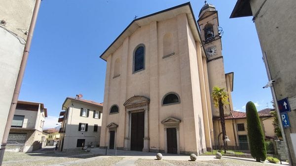 Furto in chiesa a Valgreghentino: rubati calici e ostensorio