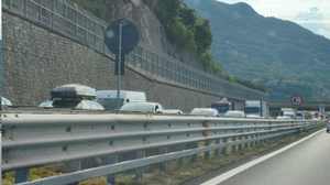 Incidente sulla 36 ad Annone, lunghe code verso Milano