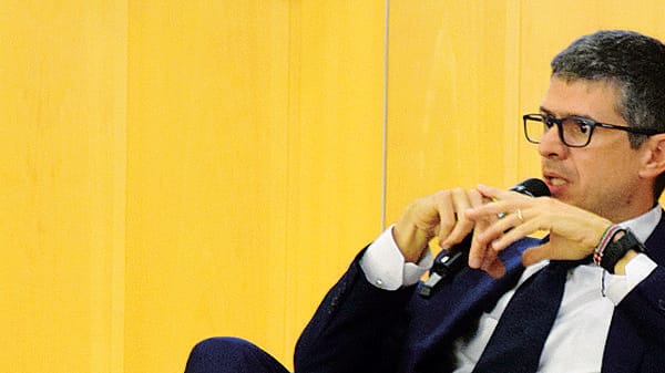 Elezioni, si vota fino alle 15 Tiene l’affluenza ai seggi