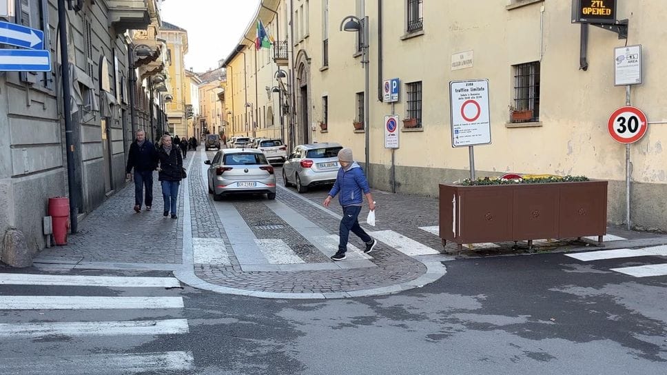 Merate: via Manzoni riaperta al traffico fino a dicembre